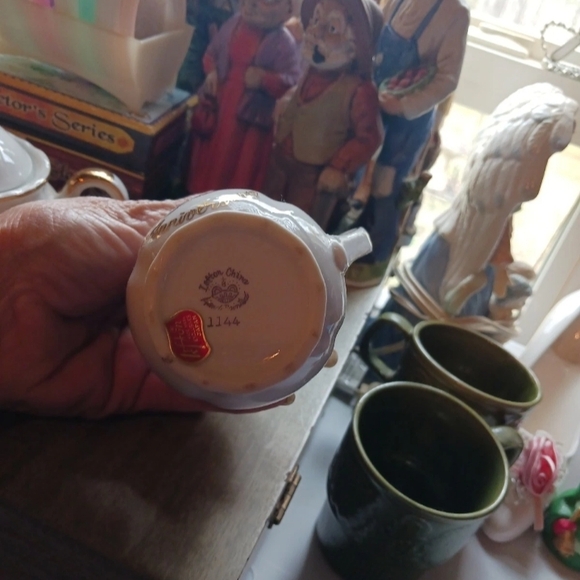 Floral Porcelain Sugar Bowl and Creamer Set LEFTON 50th Anniversary - Picture 5 of 5